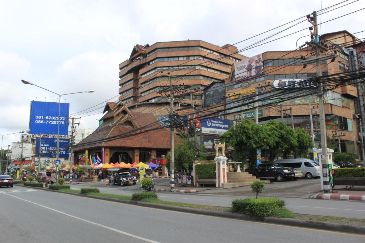 Varada Place Chiang Mai Extérieur photo